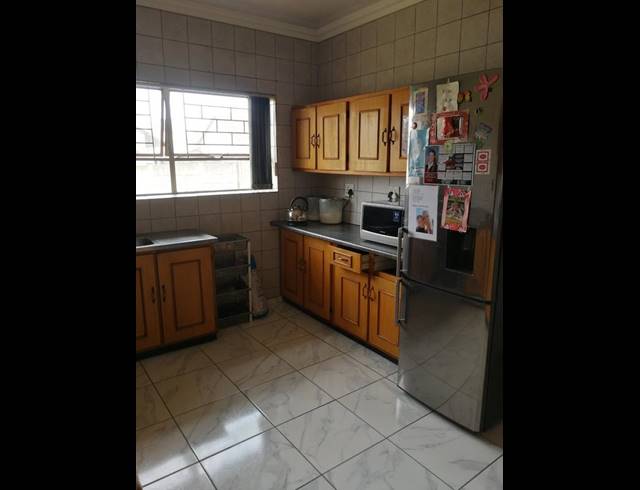 3 BEDROOM HOUSE FOR SALE IN VANDERBIJLPARK SE 2